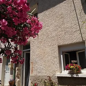 Charmante Maison De Village Avec Jacuzzi Hébergement de vacances Apt